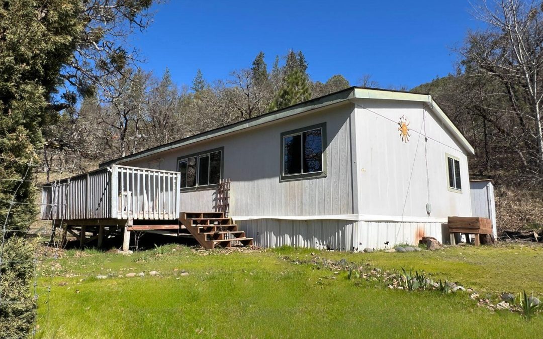 Pending | 20430 Highway 62, Shady Cove, OR 97539