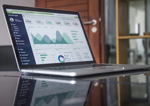 Seller’s Market vs. Buyer’s Market: Understanding the Current Conditions