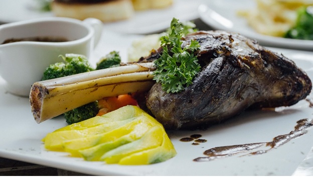 Slow Cooked Lamb Shanks in Red Wine Sauce